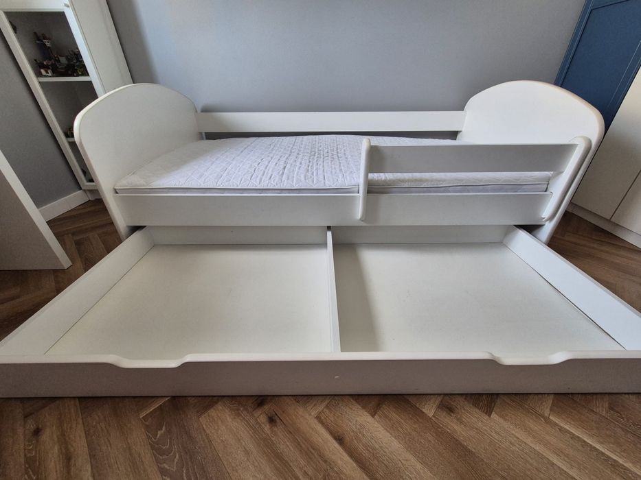 Łóżko dziecięce +materac +szyflada