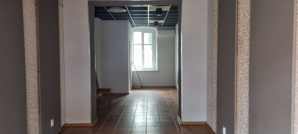 Sprzedam Lokal użytkowy usługowy Wołów Piłsudskiego 19 30 m^2 główna u