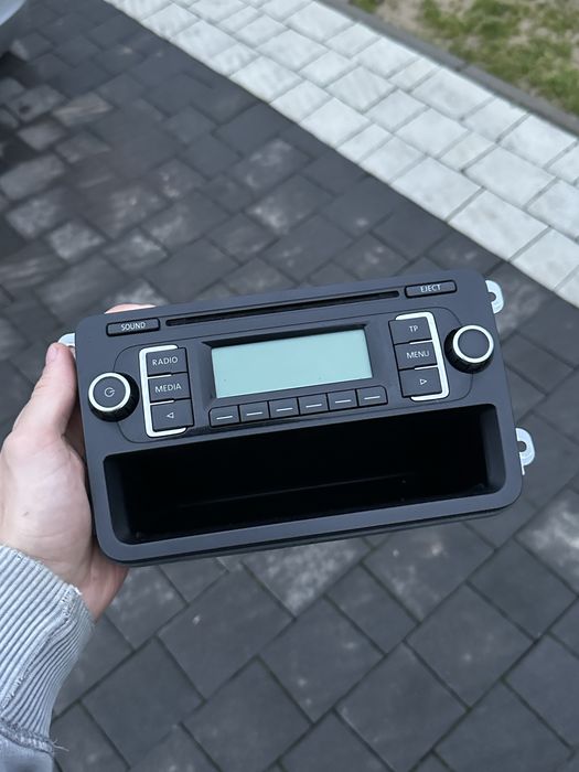 Магнітола штатна Volkswagen Golf 5