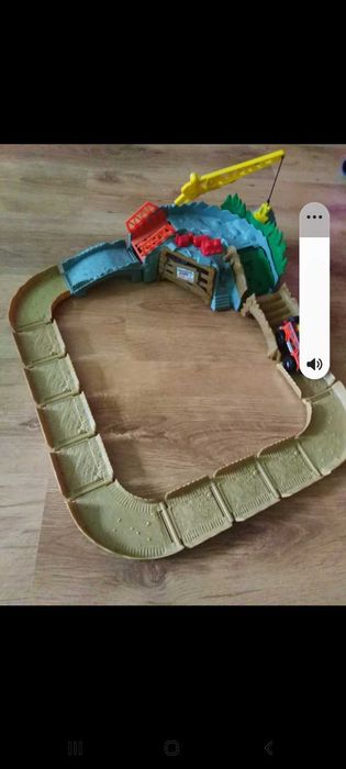Tor tonka  . . .