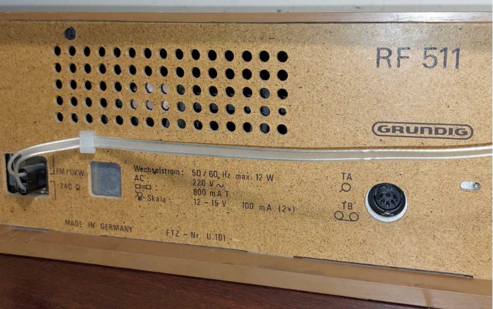 радіоприймач Grundig RF-515