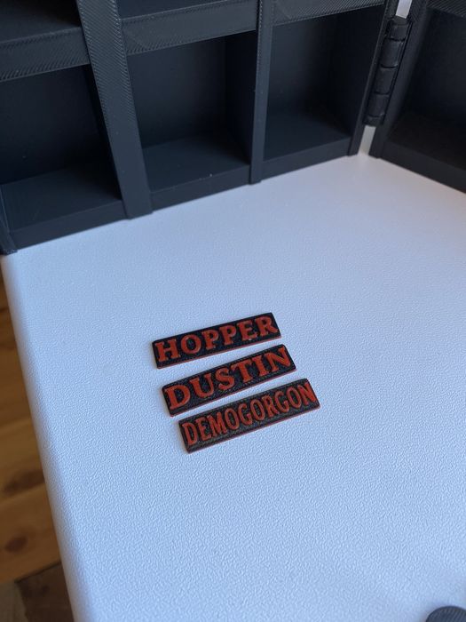 Підставка для Kinder Joy Дивні дива очень странные дела