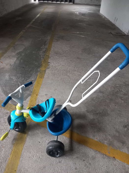 Triciclo para criança