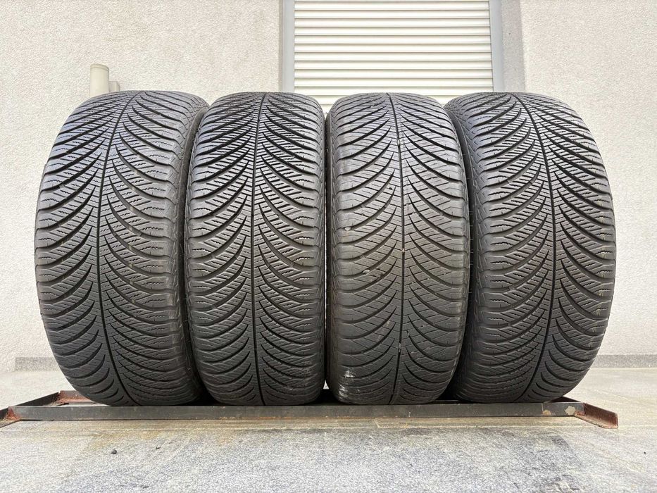 4szt całoroczne 215/55R17 GoodYear 7,5mm 2023r bdb stan! 4S165 gwar