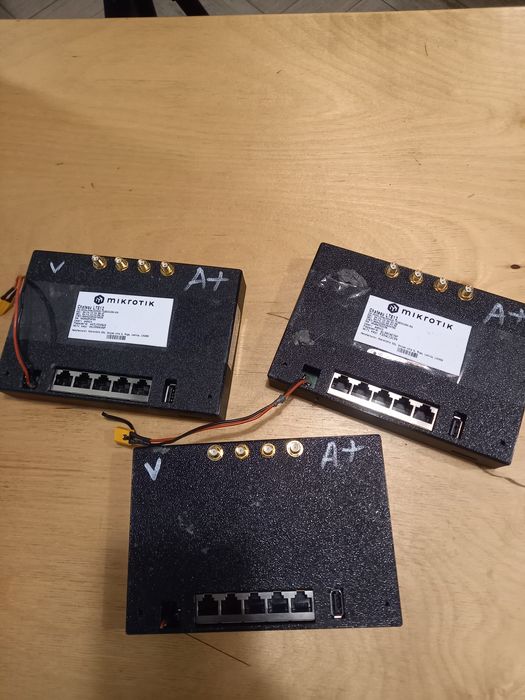 Маршрутизатор роутер MikroTik Chateau LTE12