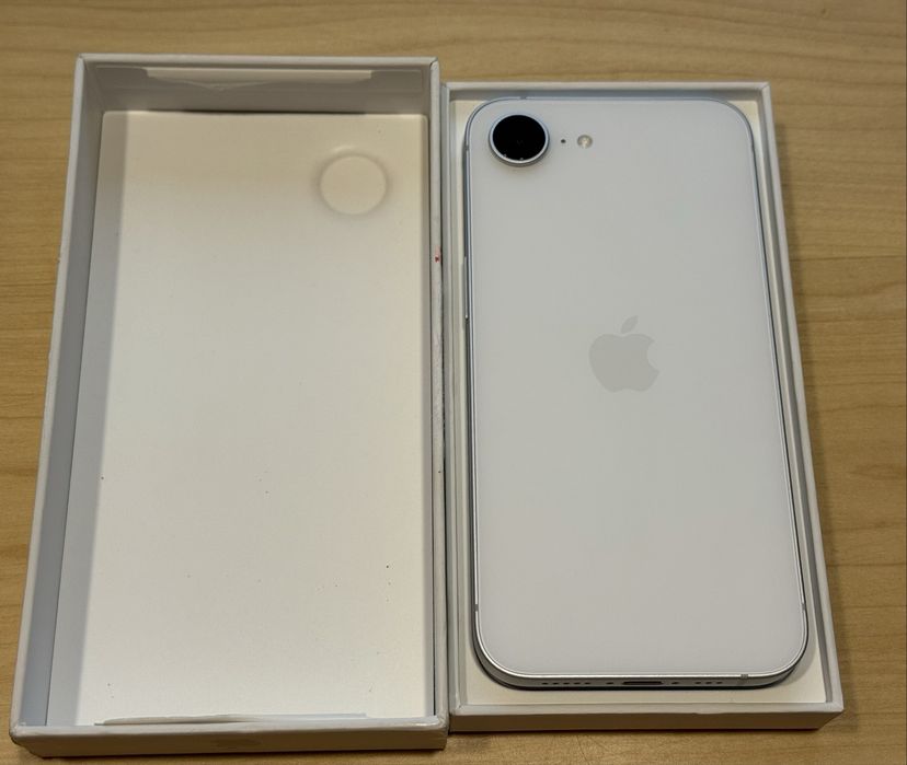 Apple iPhone 16e, 128gb новий, 0 циклів