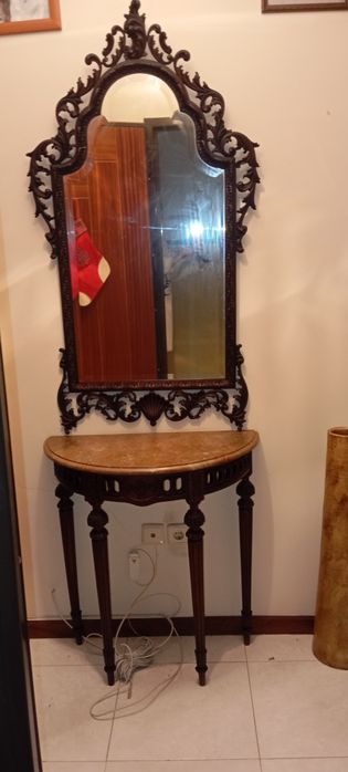 Conjunto mesa de espelho + espelho clássico em madeira trabalhada