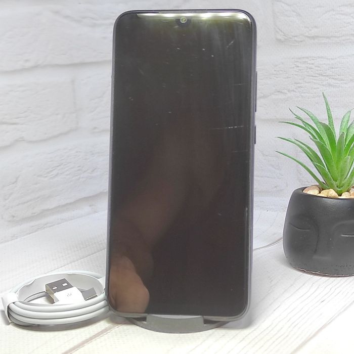 Продам телефон  Redmi note 7 4/64Gb NFC в гарному стані
