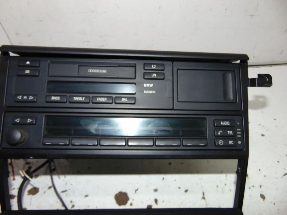 BMW E38 Auto rádio