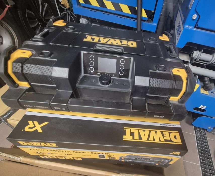 Radio Dewalt tsak na gwarancji