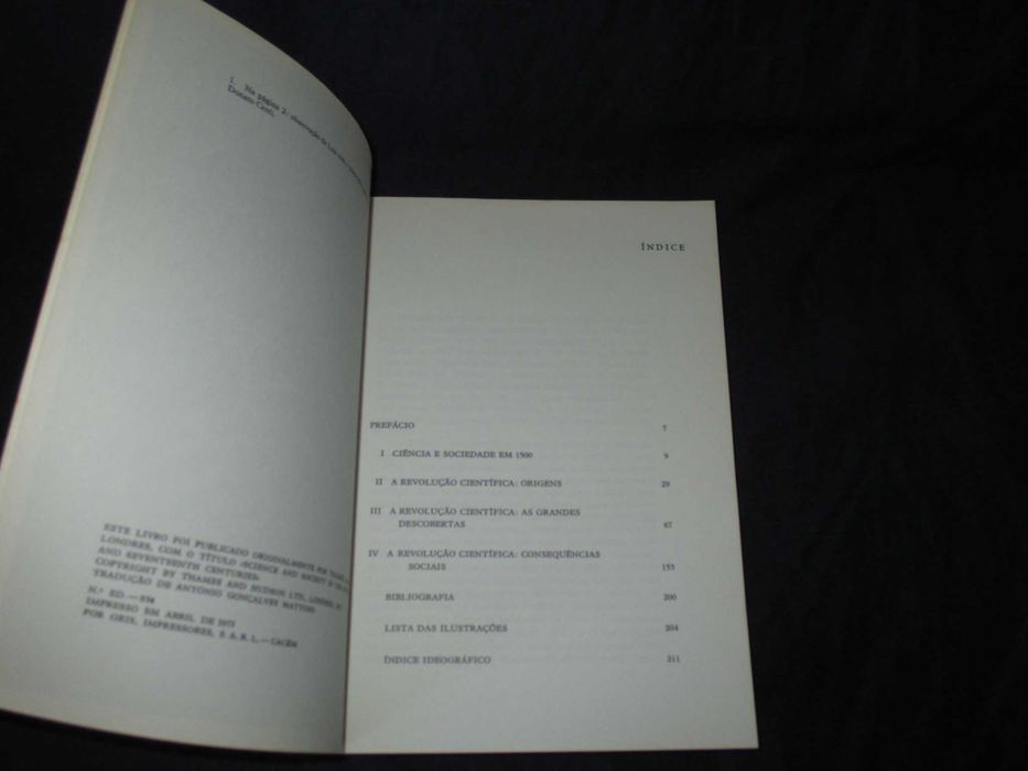 Livro A Revolução Científica nos séculos XVI e XVII