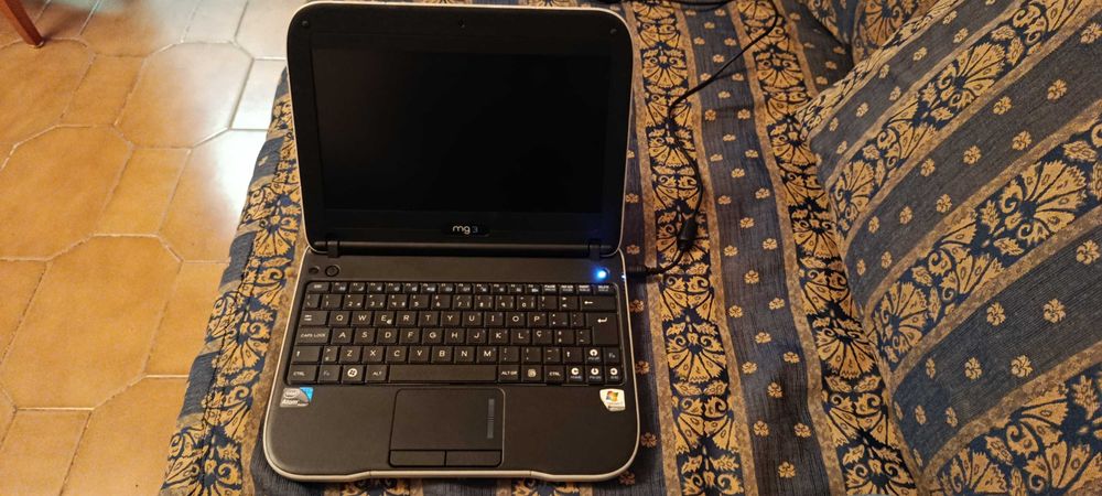 Portátil Magalhães MG3 – Ideal para estudos / básico (Linux)
