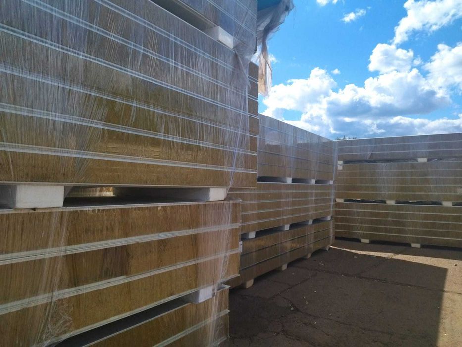 Płyty warstwowe, izolacyjne, obornicki, ścienne, dachowe, garażowe