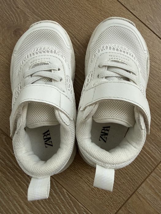 Zara barefoot 23 унісекс, стан чудовий