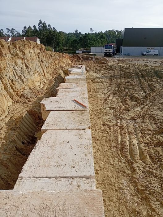 Muros em blocos de pedra