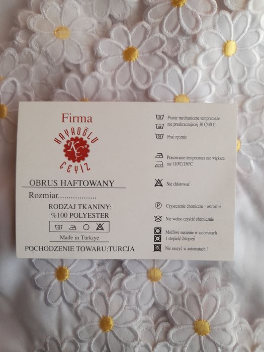 Nowy obrus haftowany.