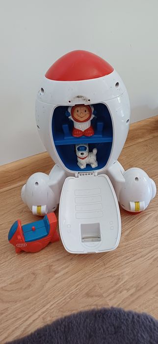 Duża rakieta z akcesoriami