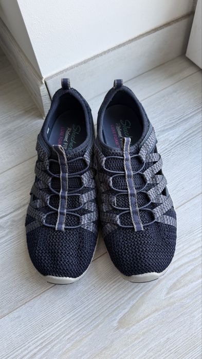 Жіночі кросівки Skechers 38р