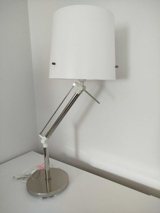 Candeeiro de mesa articulado moderno - Como novo