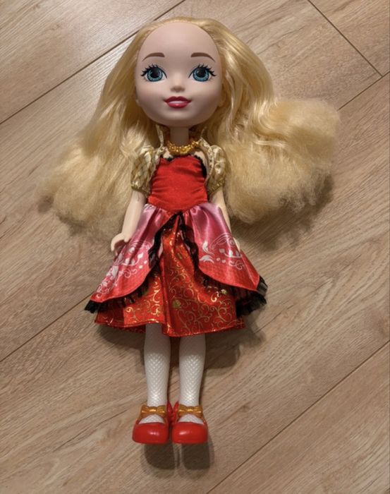 Duża lalka ever after high Apple White monster high