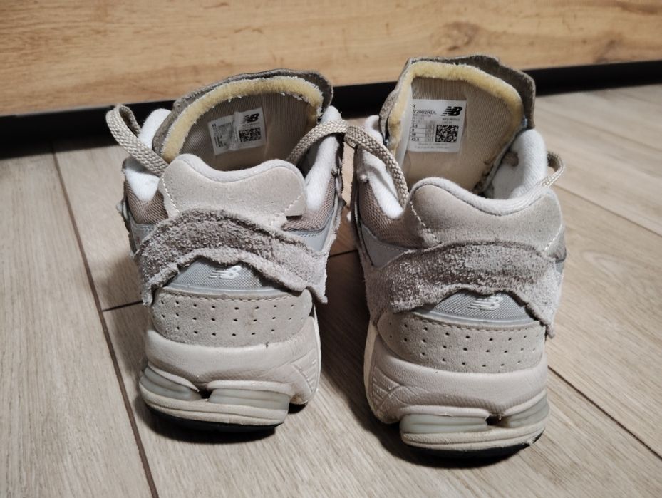 Кросівки new balance 2002