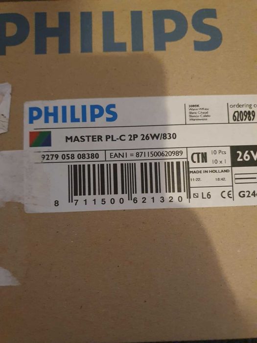 Nowa swietlowka kompakt MASTER PL-C 26W/830/4P 10 szt 200 zl
