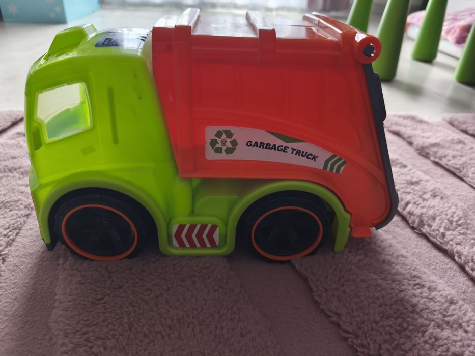 Zabawka samochód śmieciarka