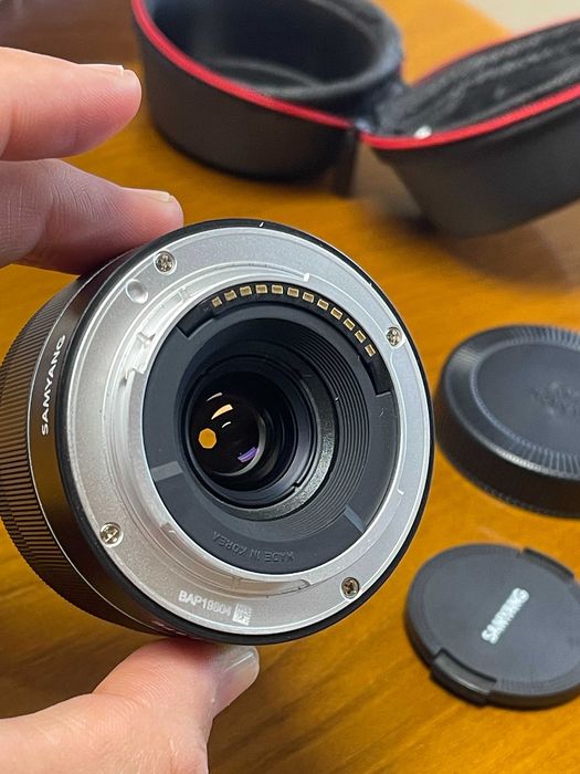 Lente Samyang para maquina Sony FE Mount