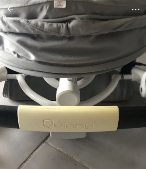 Carrinho quinny cinza