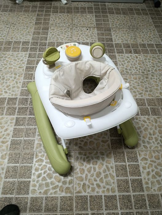 Andador (voador) de bebé432380272077056001
