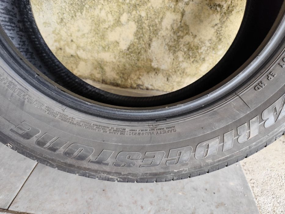 Pneus 225/60r18 Bridgestone Dueler HP Sport 75% piso