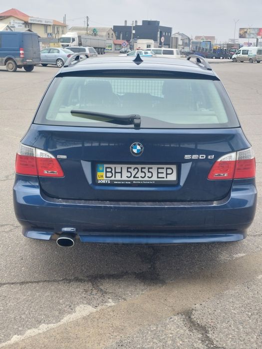 Продам BMW e61 520d