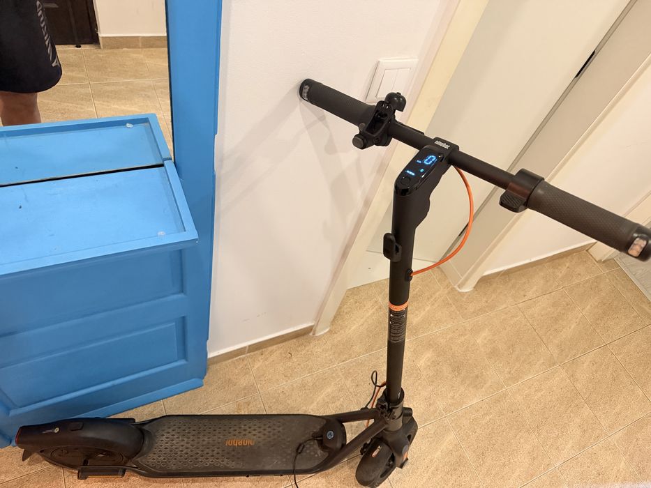 Vendo troutinet eletrica