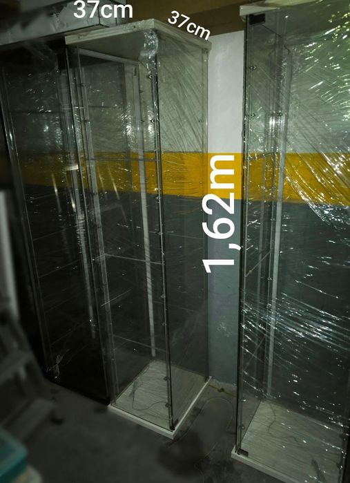 Vitrina branca  DETOLF IKEA