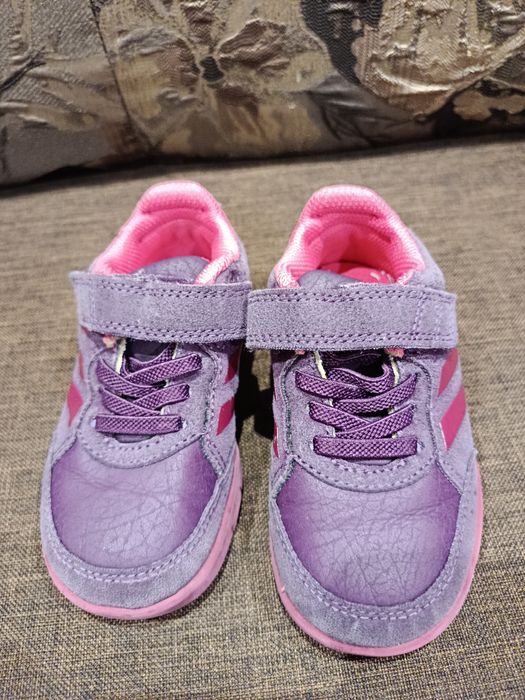 Кросівки для дівчинки