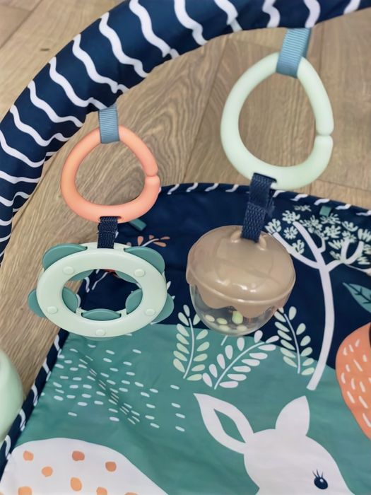 Fischer Price Mata edukacyjna z pianinem interaktywna muzyczna