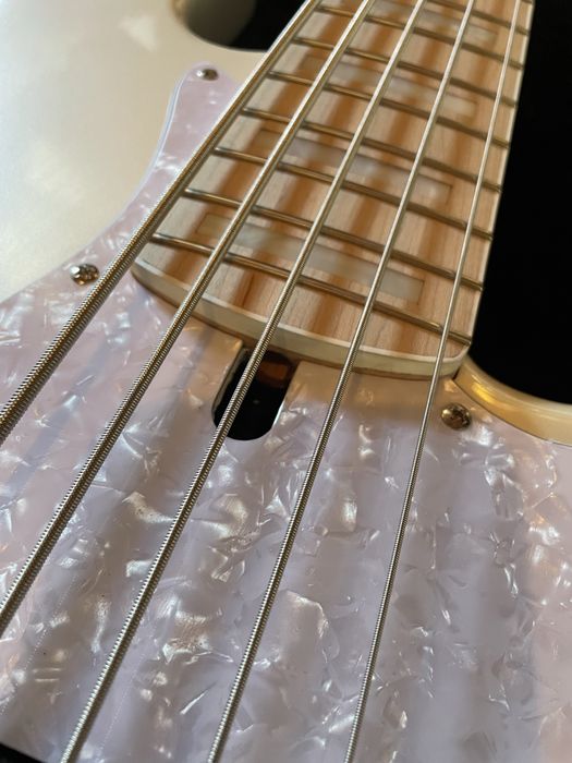 Baixo Lakland Sig Darryl Jones 5