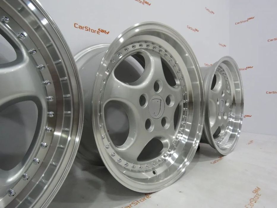 Jantes Porsche 18'' 8 et 50 + 9.5 et 50 5x130 Silver
