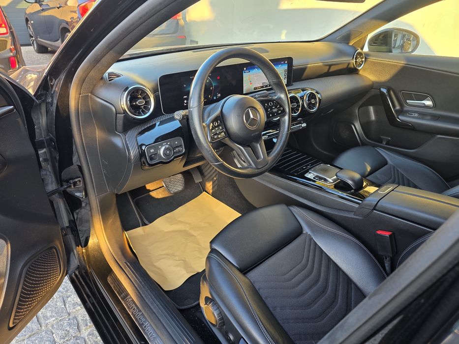 Mercedes-Benz A 180 d Style Plus Automático foto 5