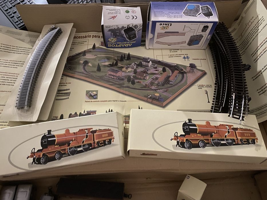 Cidade com Comboio Eletrico