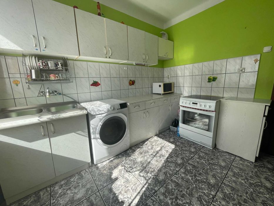 2 pokoje + salon, duży balkon, winda