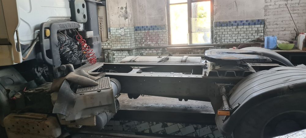 Рено Преміум 420dci 2002р