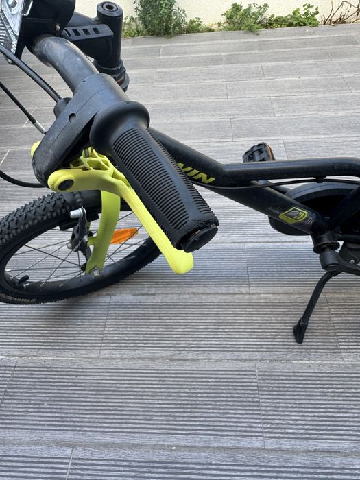 Bicicleta infantil BTwin Dark Heroe 16 polegadas