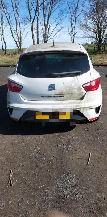 LB9A klapa bocanegra seat Ibiza IV 6j FR cupra drzwi tył progi wnetrze