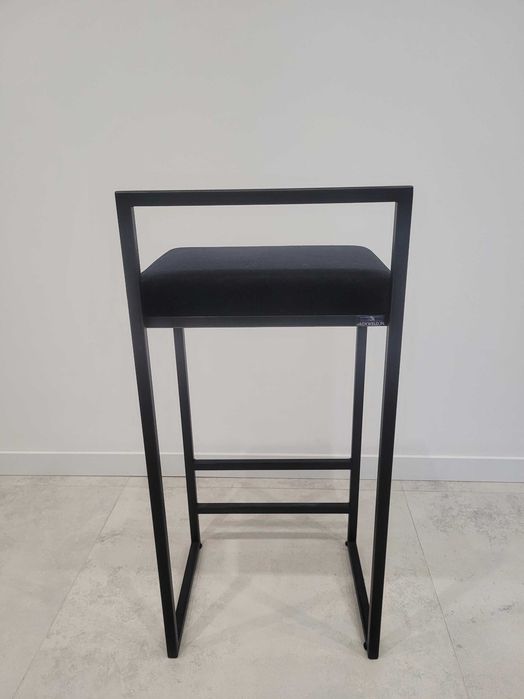 Hokery w stylu loftowym