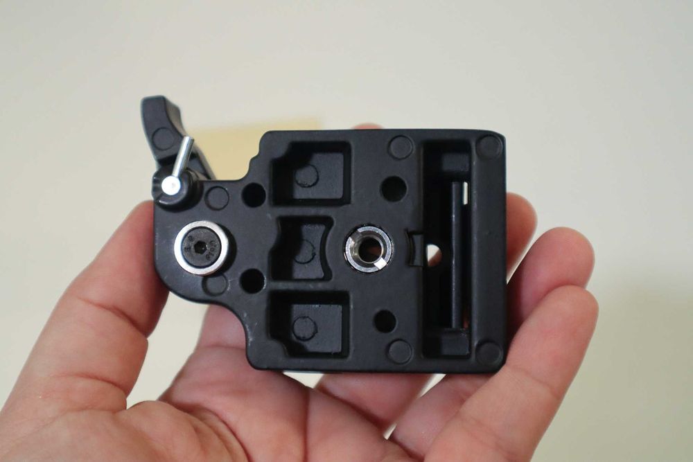 Placa de libertação rápida 323 UTEBIT em alumínio, parafuso 1/4-3/8