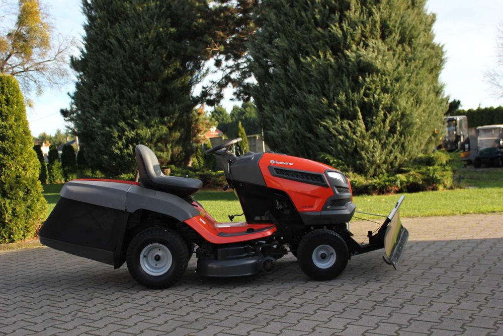 Husqvarna CTH 163 Kawasaki V2 TRAKTOREK Kosiarka plug do sniegu