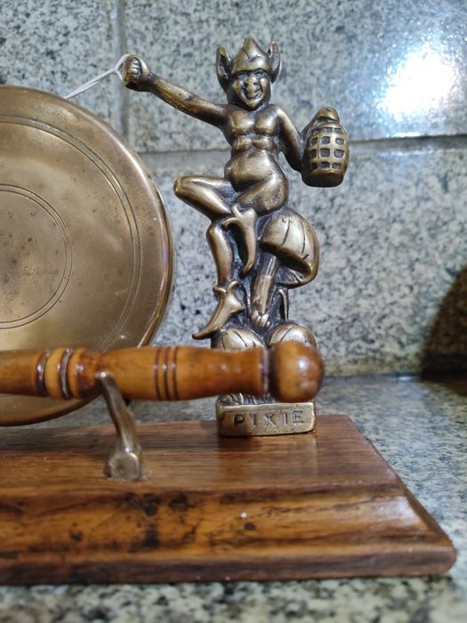 Gongo em latão Pixie