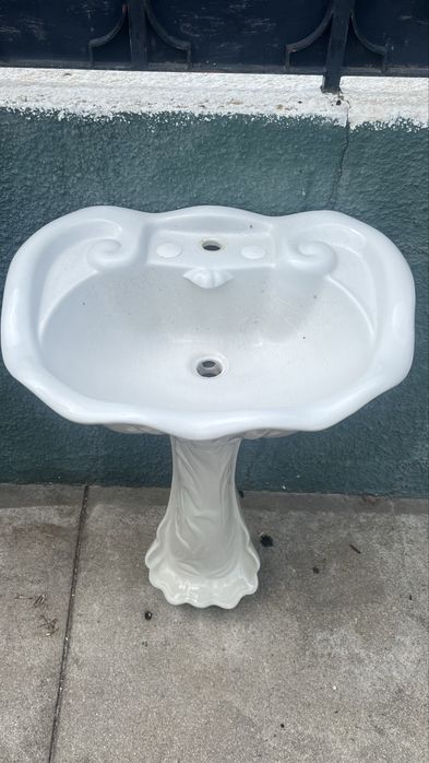 Lavatorio de pedestal