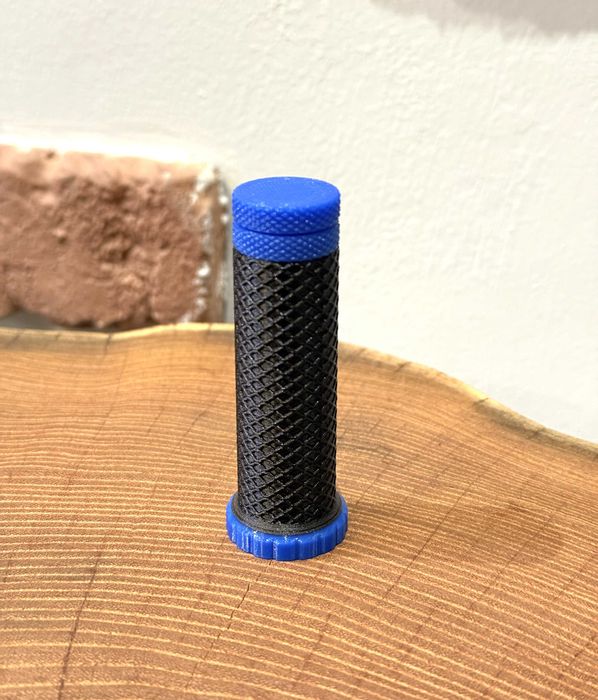 Regulowana podpórka pod kartę graficzną GPU 75–125 mm, personalizacja